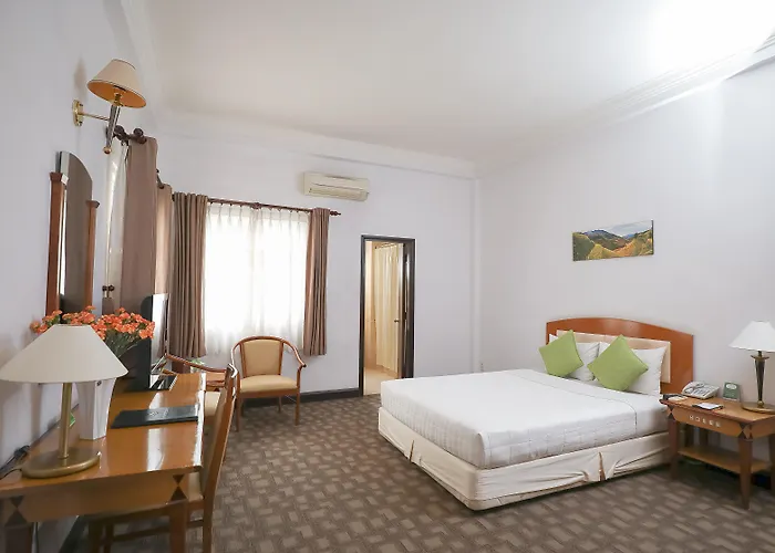 Liberty Hotel Saigon Parkview